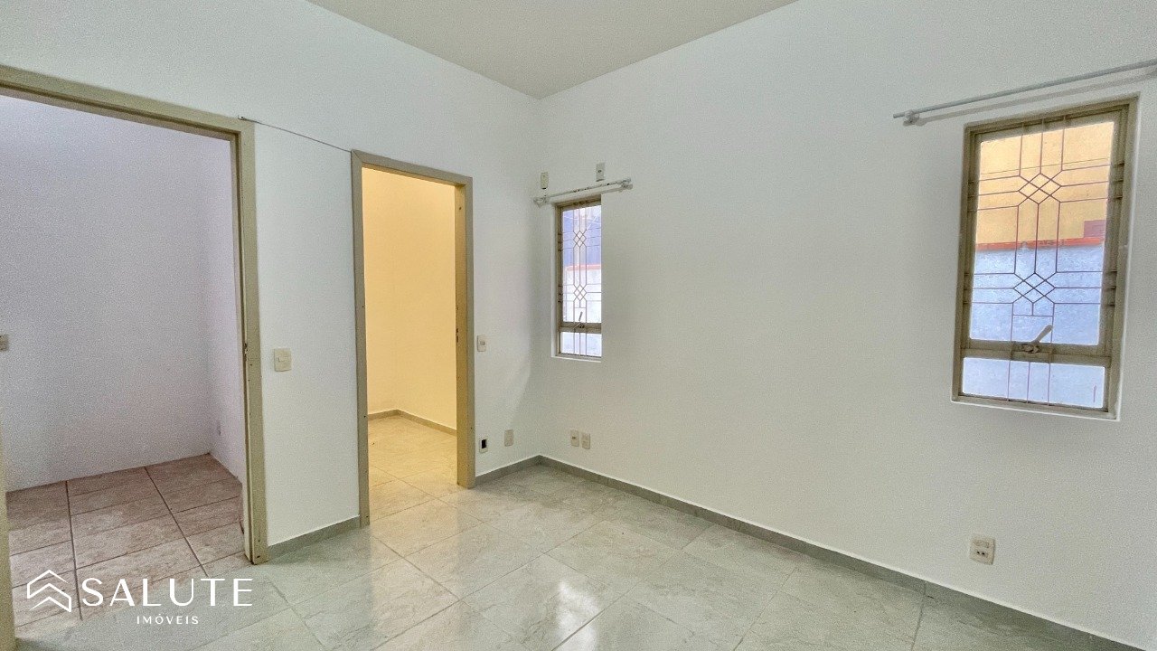 Casa para alugar com 3 suítes em Pioneiros