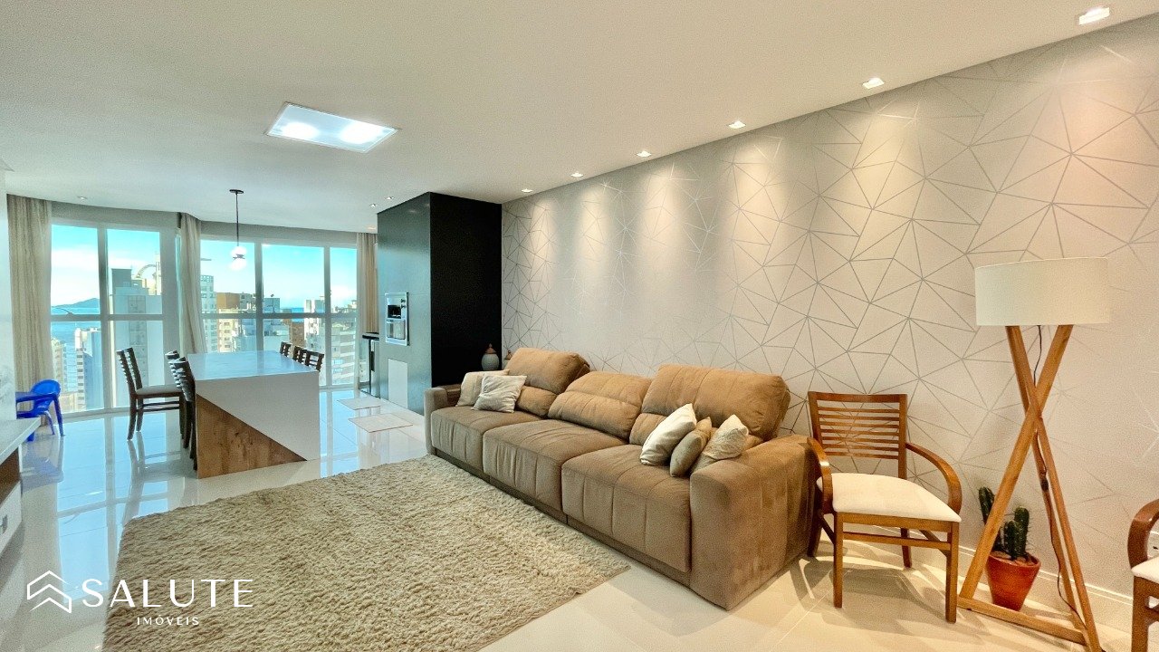 Apartamento à venda 3 suítes na Barra Sul