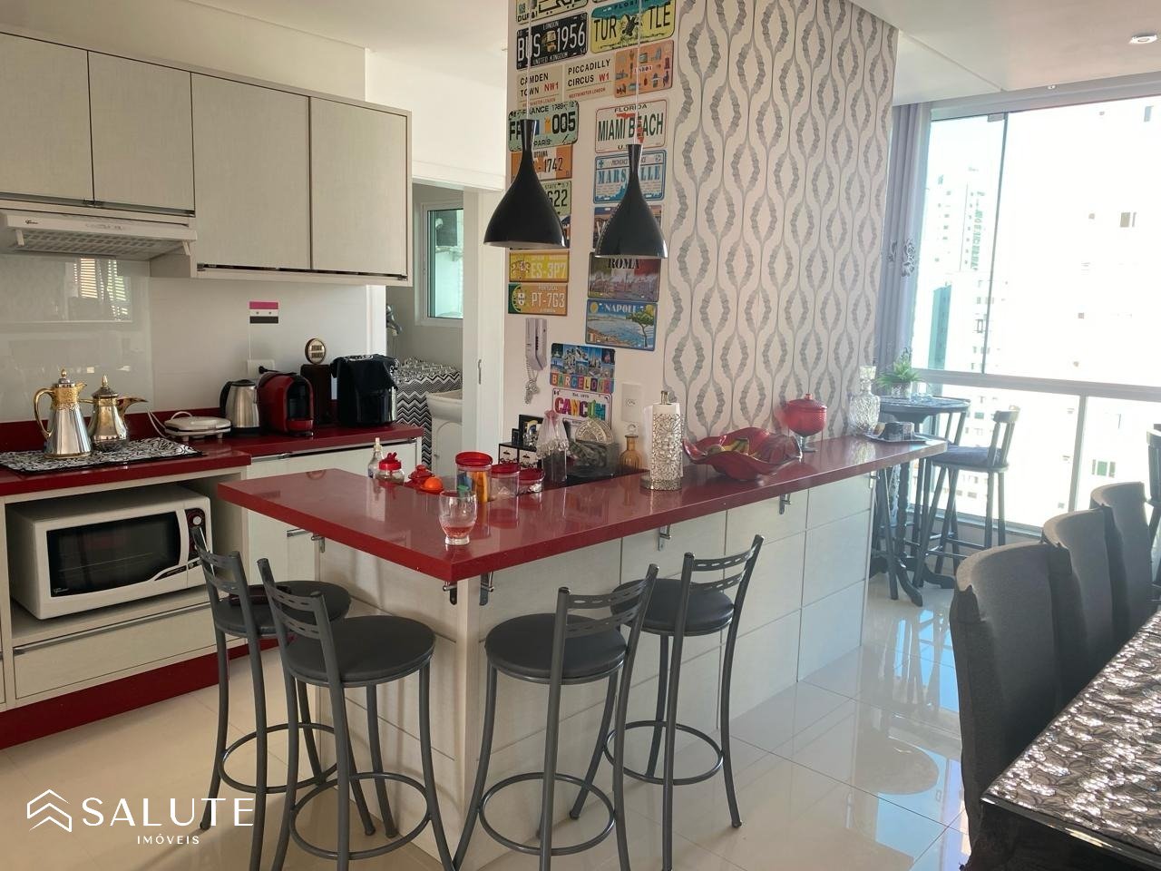 Apartamento à venda 4 Dormitórios Centro