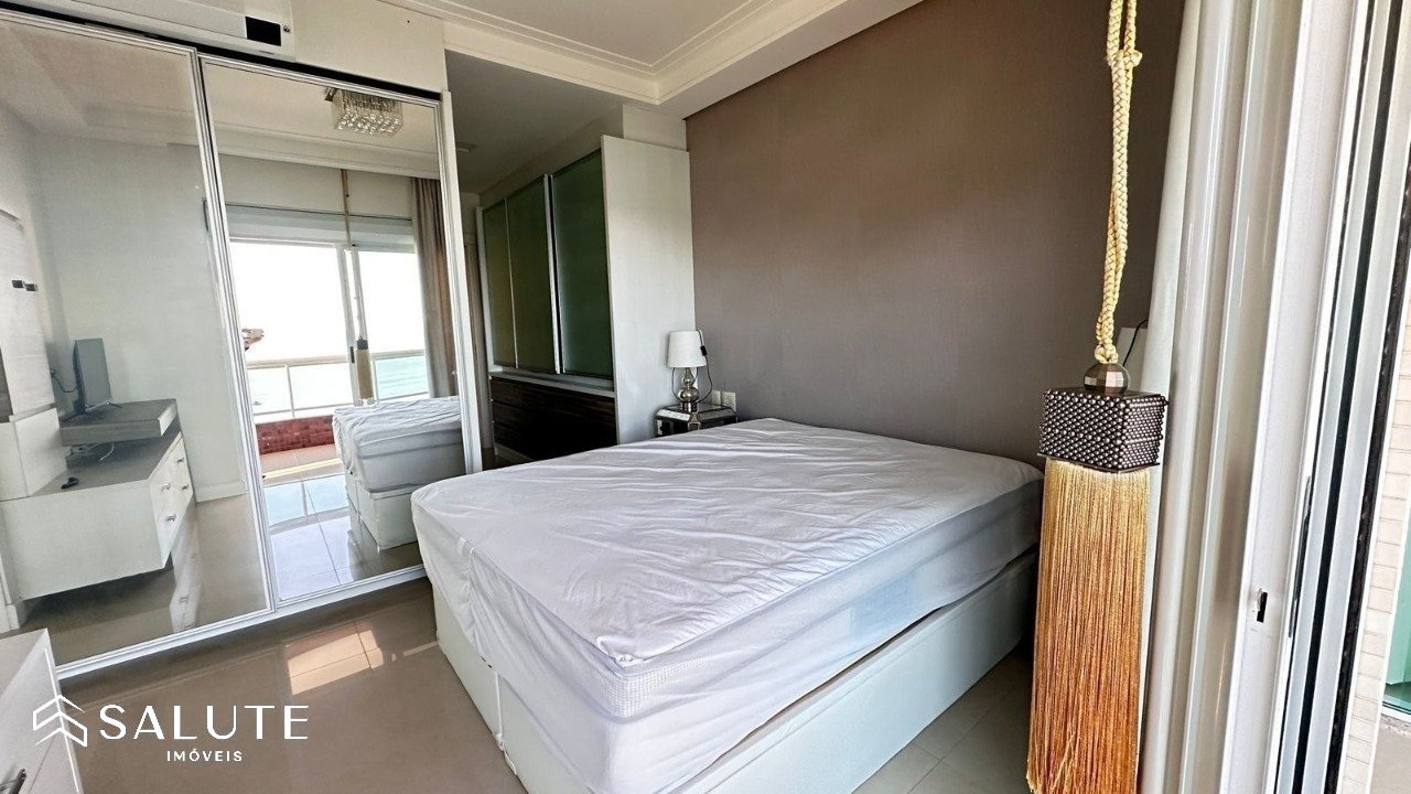 Apartamento aluguel anual 3 dormitórios Barra Sul
