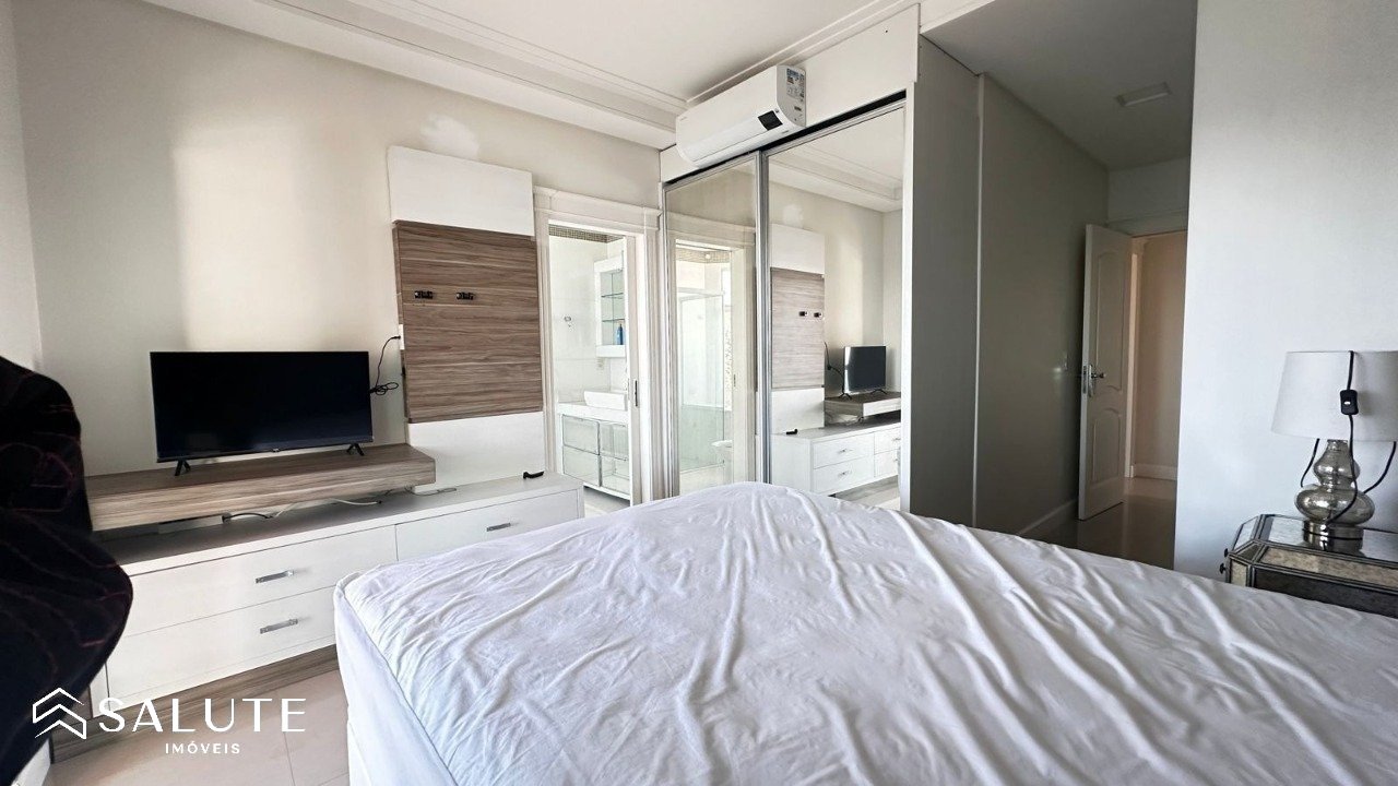 Apartamento aluguel anual 3 dormitórios Barra Sul