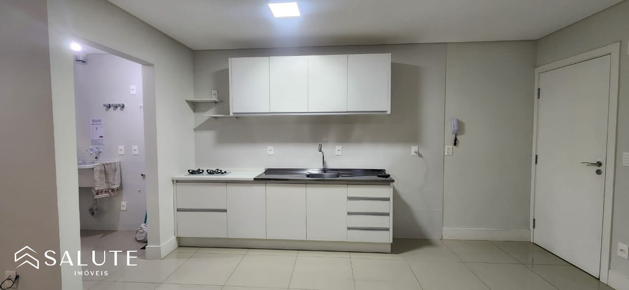 Apartamento a venda com 2 suítes em Camboriú