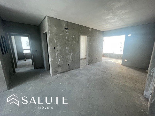 Apartamento à venda 3 suítes na Barra Norte