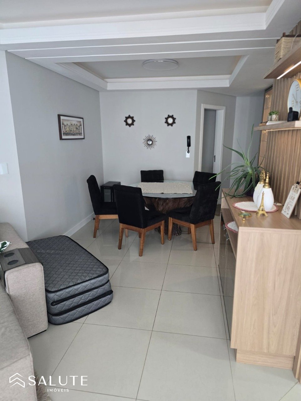 Apartamento à venda com 2 Dormitórios no Pioneiros