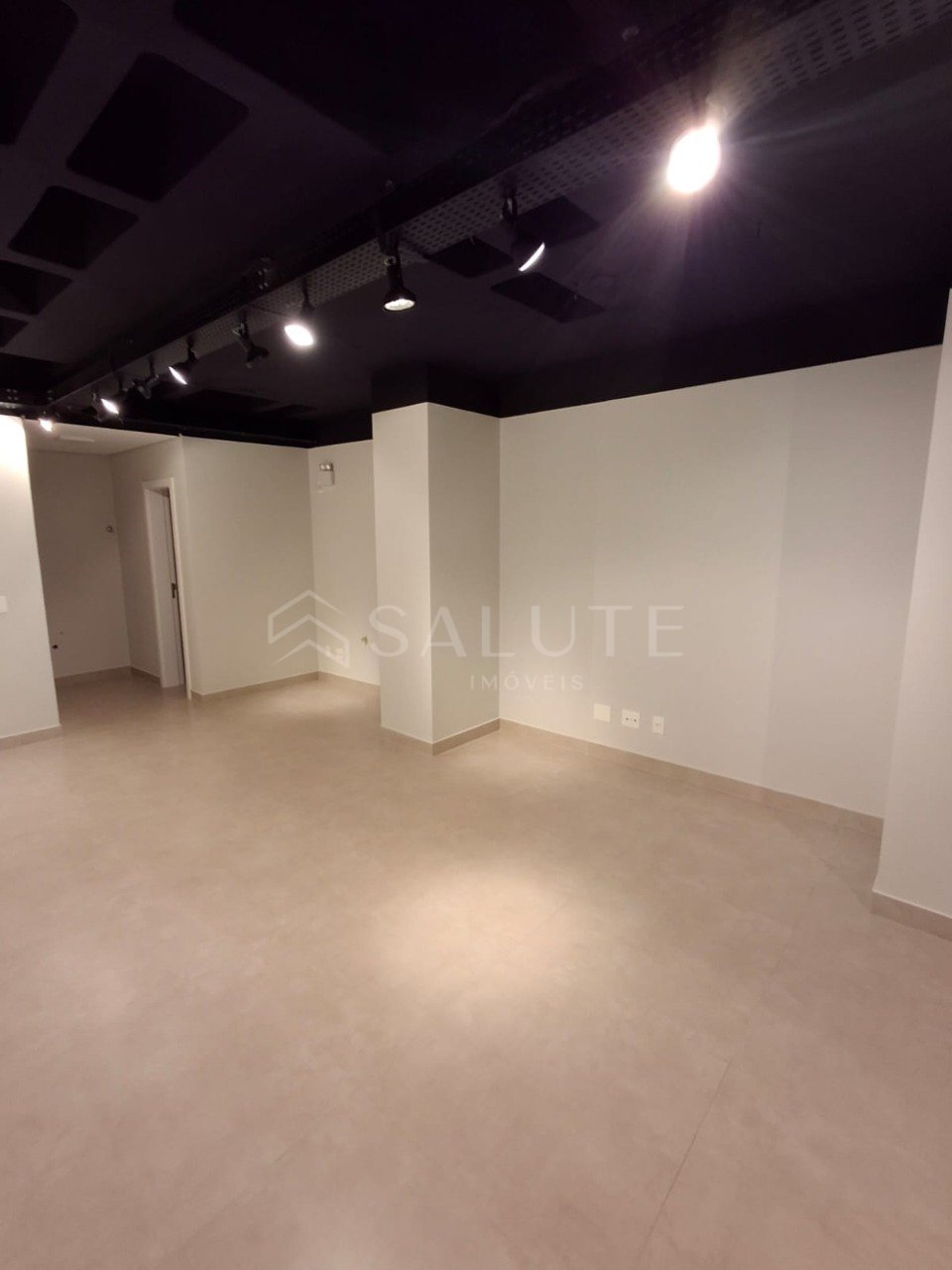 Apartamento à venda 4 Dormitórios no Centro