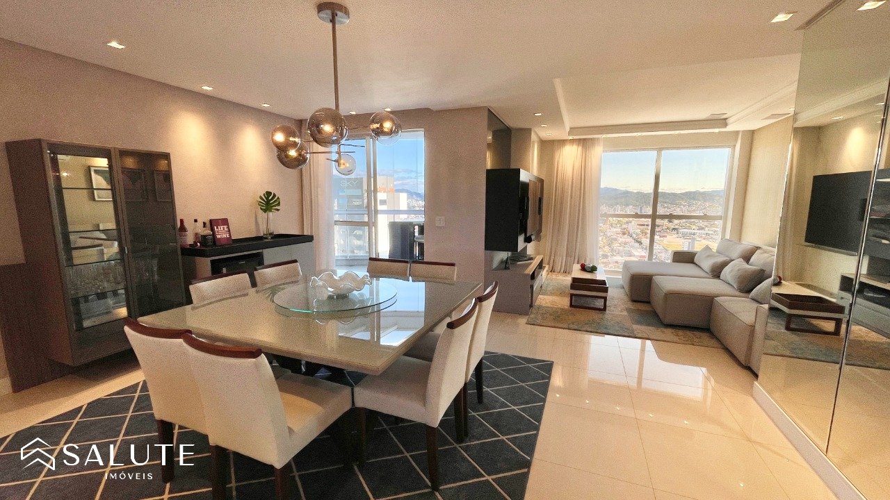 Apartamento à venda com 3 suítes no Centro