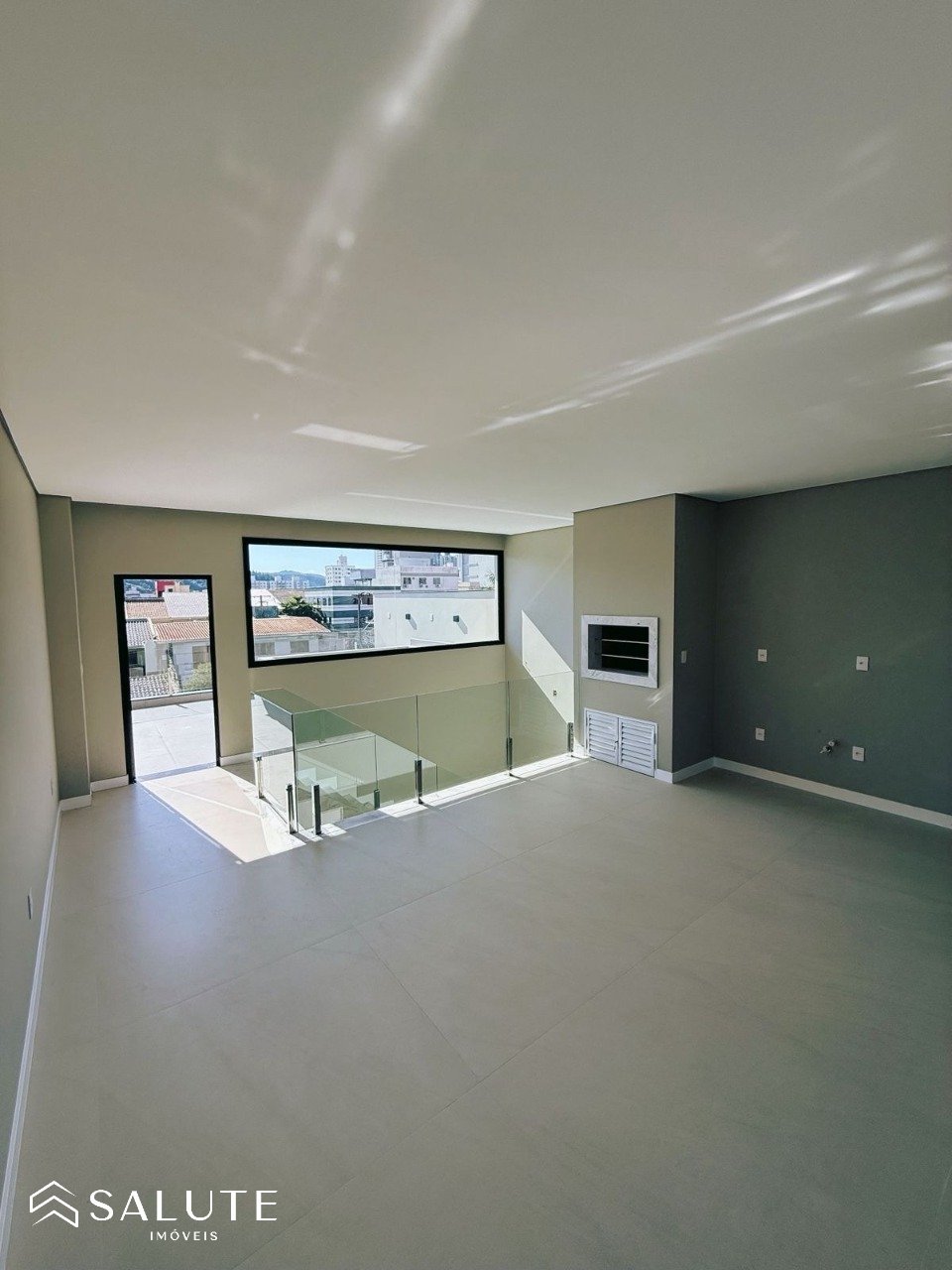 Casa à venda com 3 suítes no Centro