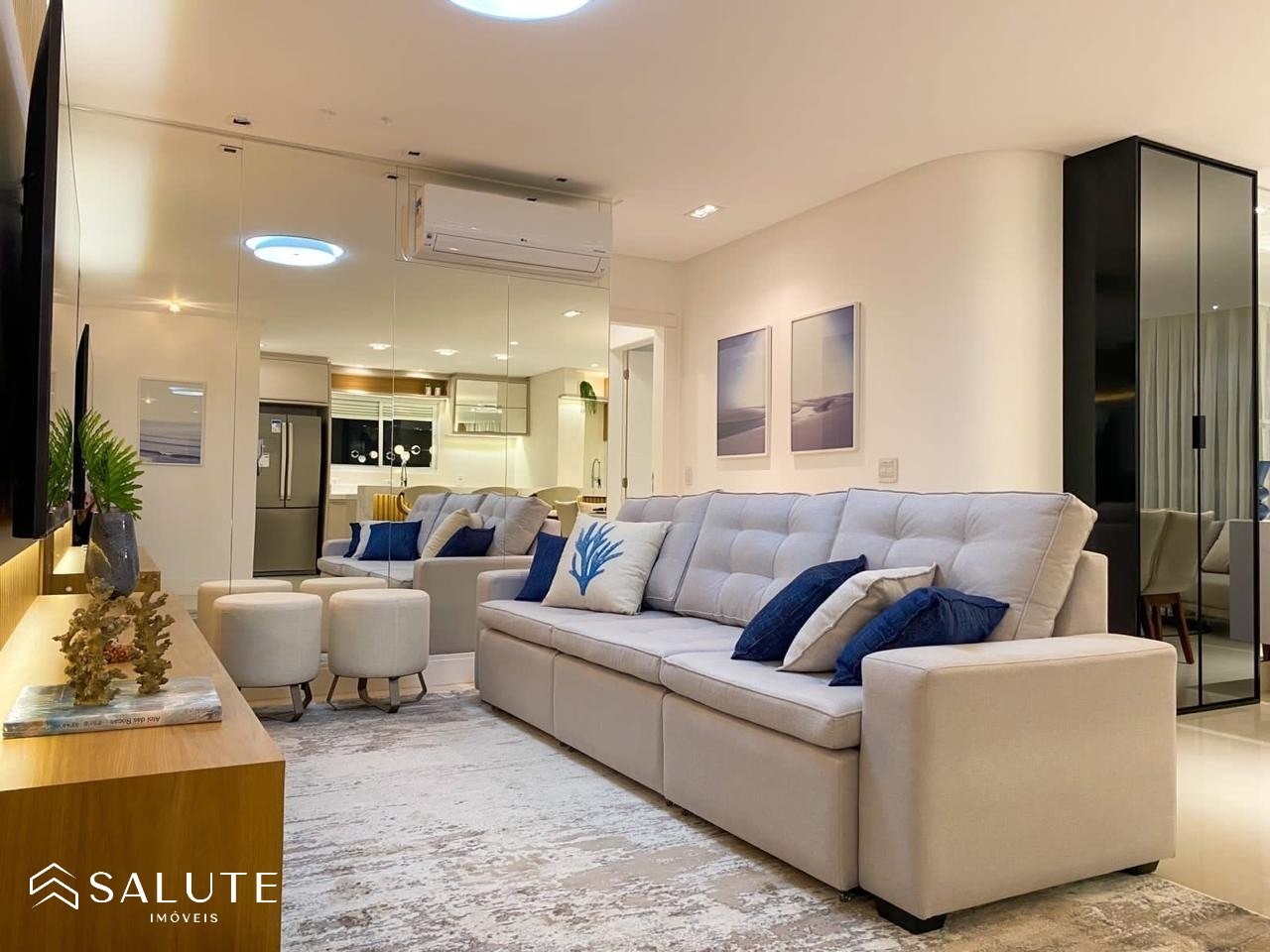 Apartamento à venda 3 suítes na Barra Sul