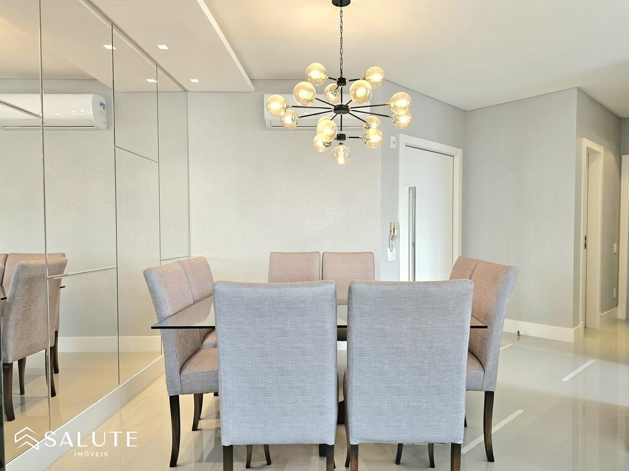 Apartamento à venda com 3 suítes no Centro