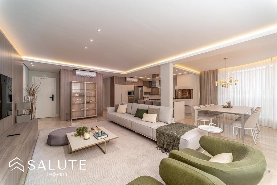 Apartamento à venda com 4 suítes na Praia Brava