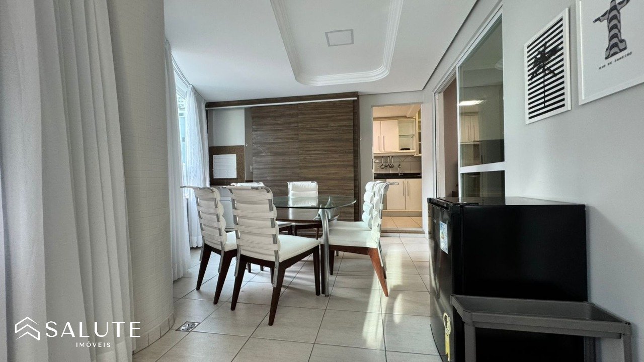Apartamento à venda com 2 Dormitórios na Barra Sul