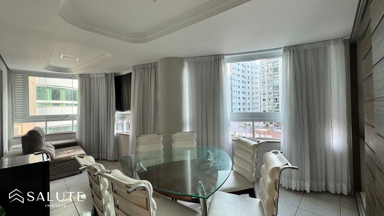 Apartamento à venda com 2 Dormitórios na Barra Sul