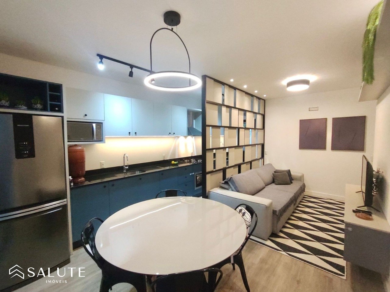 Apartamento à venda com 2 dormitórios em Camboriú