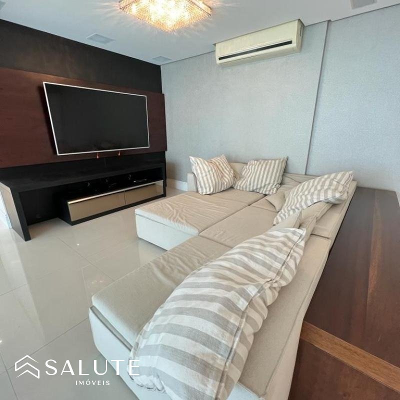 Apartamento á venda 4 suítes na Barra Sul
