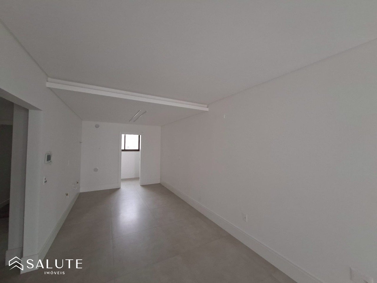 Apartamento à venda com 4 suítes no Centro