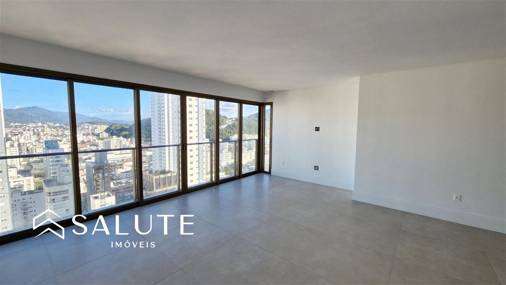 Apartamento novo com 04 suítes