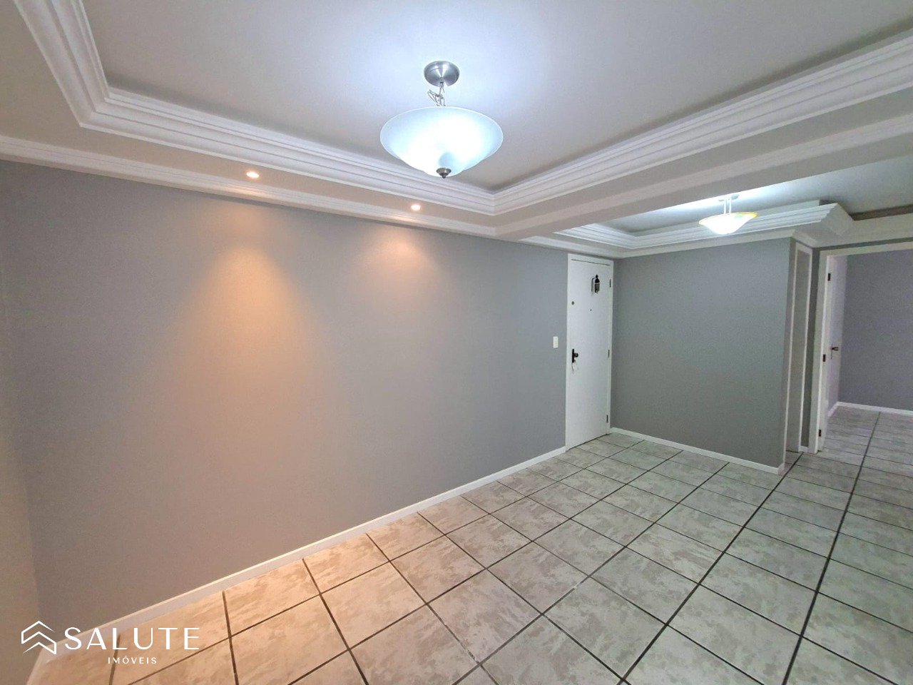 Apartamento à venda com 2 dormitório no Centro