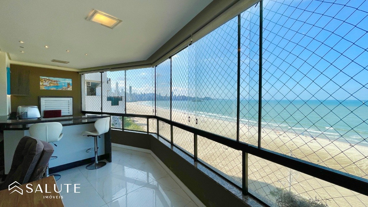 Apartamento à venda 3 Suítes na Barra Sul