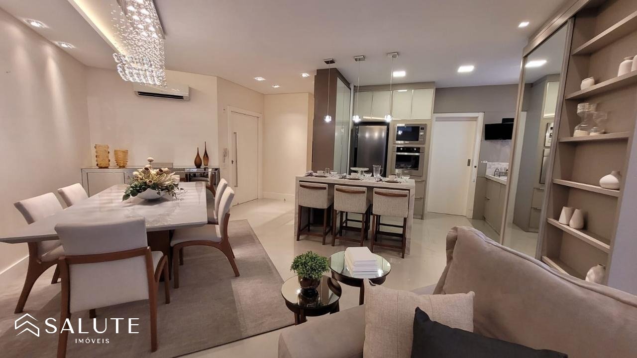 Apartamento à venda com 3 suítes no Centro