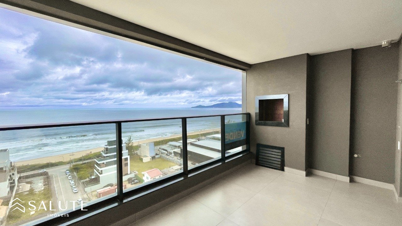 Apartamento à venda com 3 suítes na Praia Brava