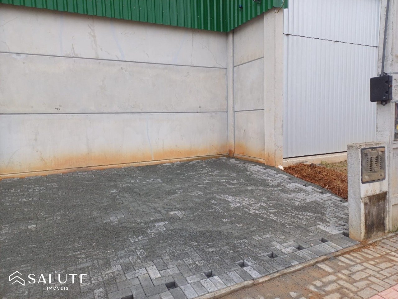 Galpão 583m² locação anual em Itaipava Itajaí