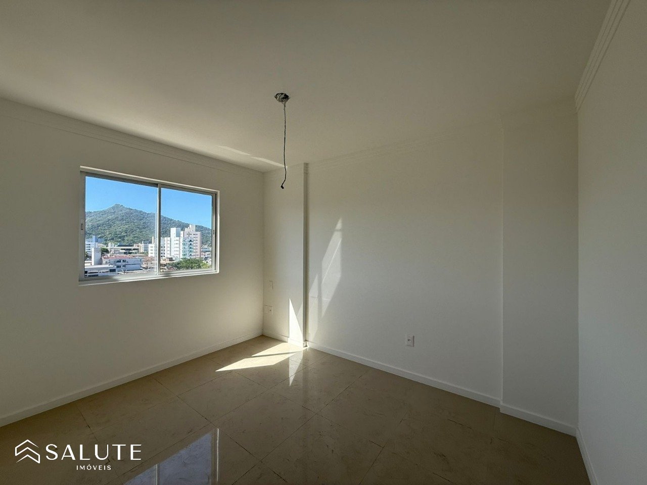 Apartamento 2 dormitórios à venda em Camboriú