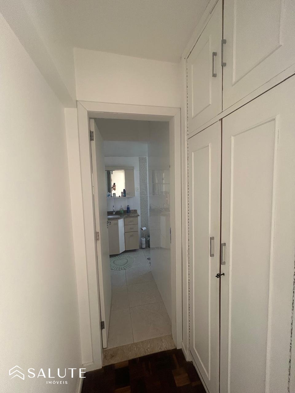 Apartamento à venda 3 Dormitórios na Barra Norte.