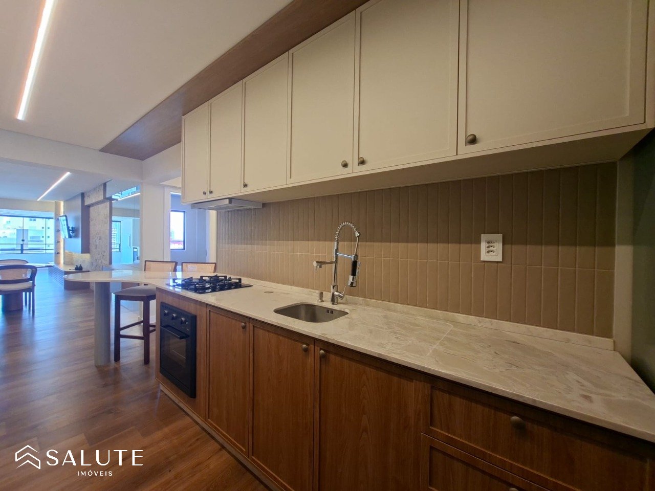 Apartamento à Venda 3 dormitórios no Centro.