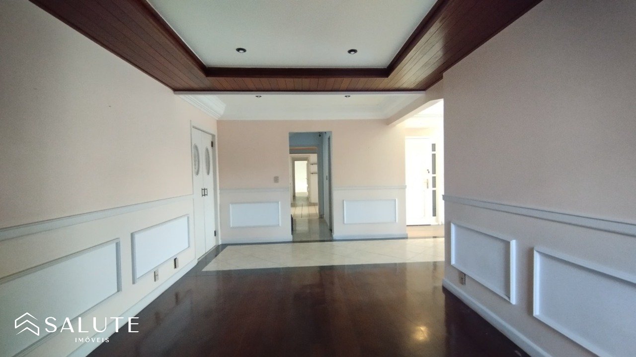 Apartamento aluguel anual 6 Dormitórios em Itajaí.