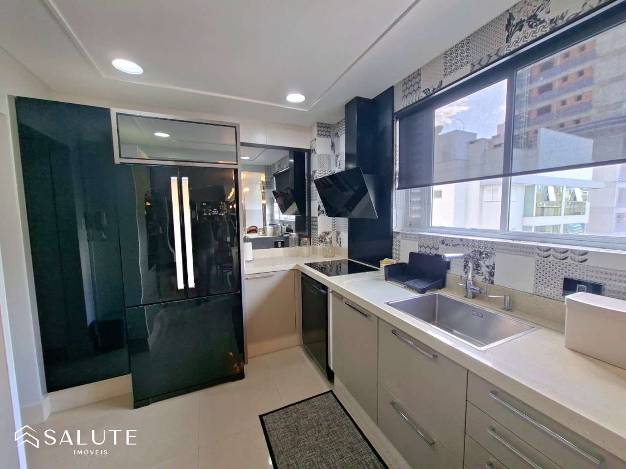 Apartamento aluguel anual 3 dormitórios Barra Sul