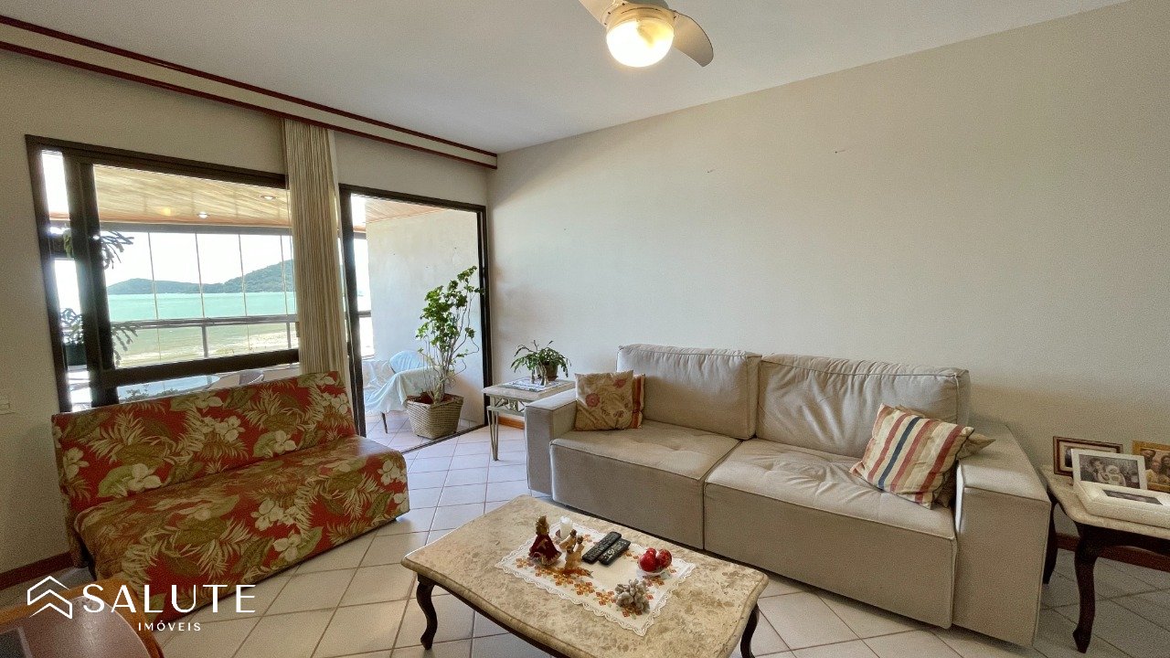 Apartamento à venda 4 dormitórios na Barra Norte.