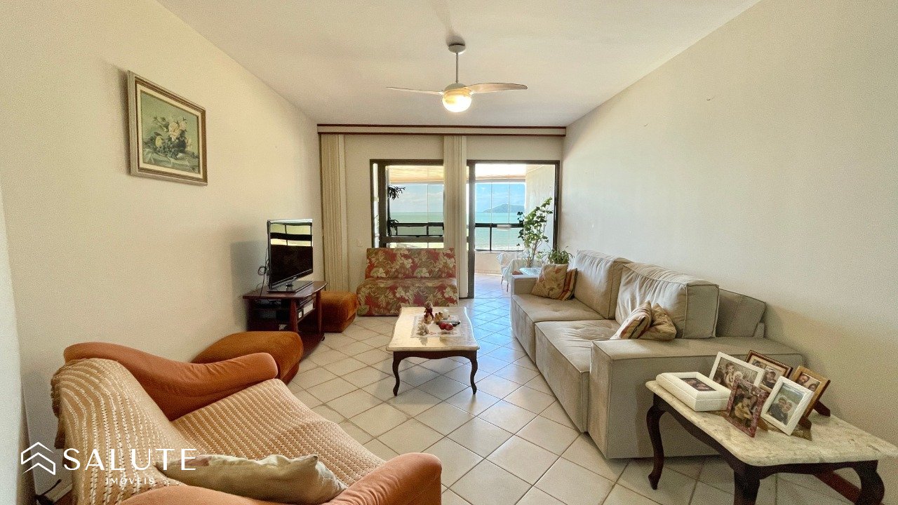 Apartamento à venda 4 dormitórios na Barra Norte.