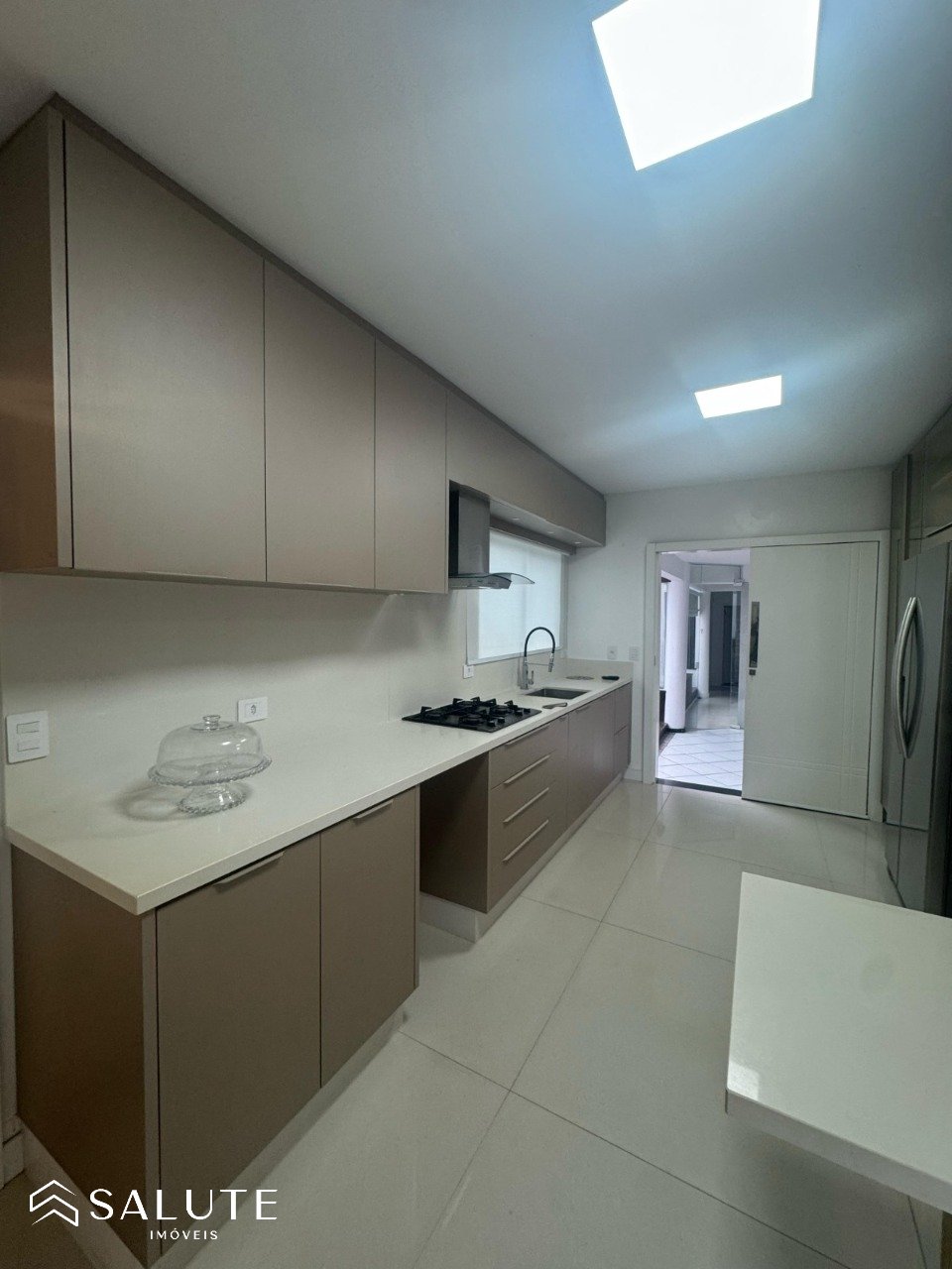 Casa com 4 dormitórios no bairro dos estados