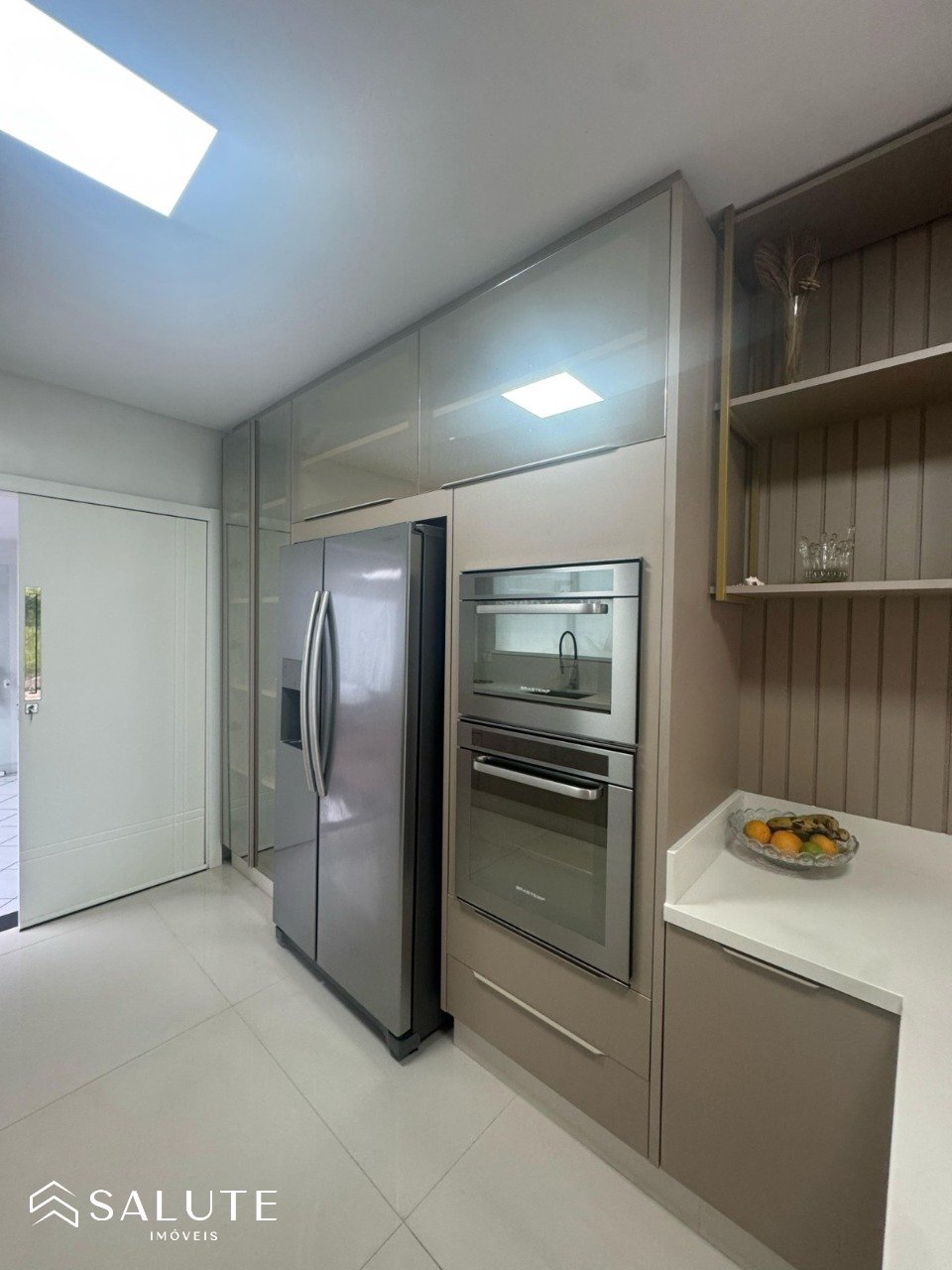 Casa com 4 dormitórios no bairro dos estados