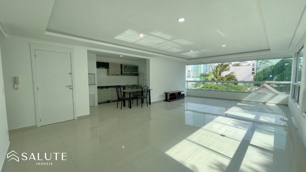 Apartamento aluguel anual 3 suítes no Ariribá