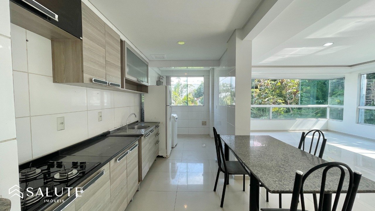 Apartamento aluguel anual 3 suítes no Ariribá