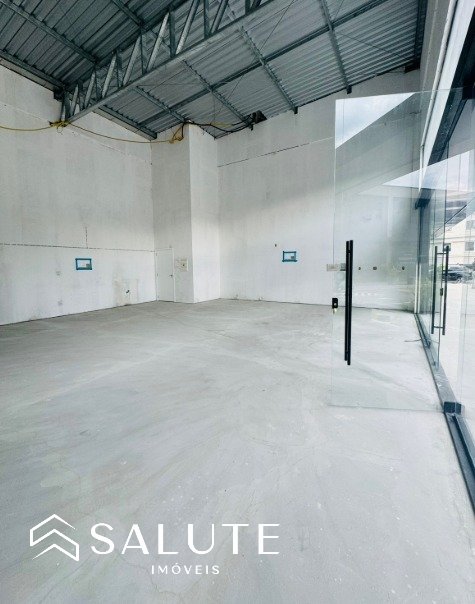 Sala comercial aluguel anual no Centro