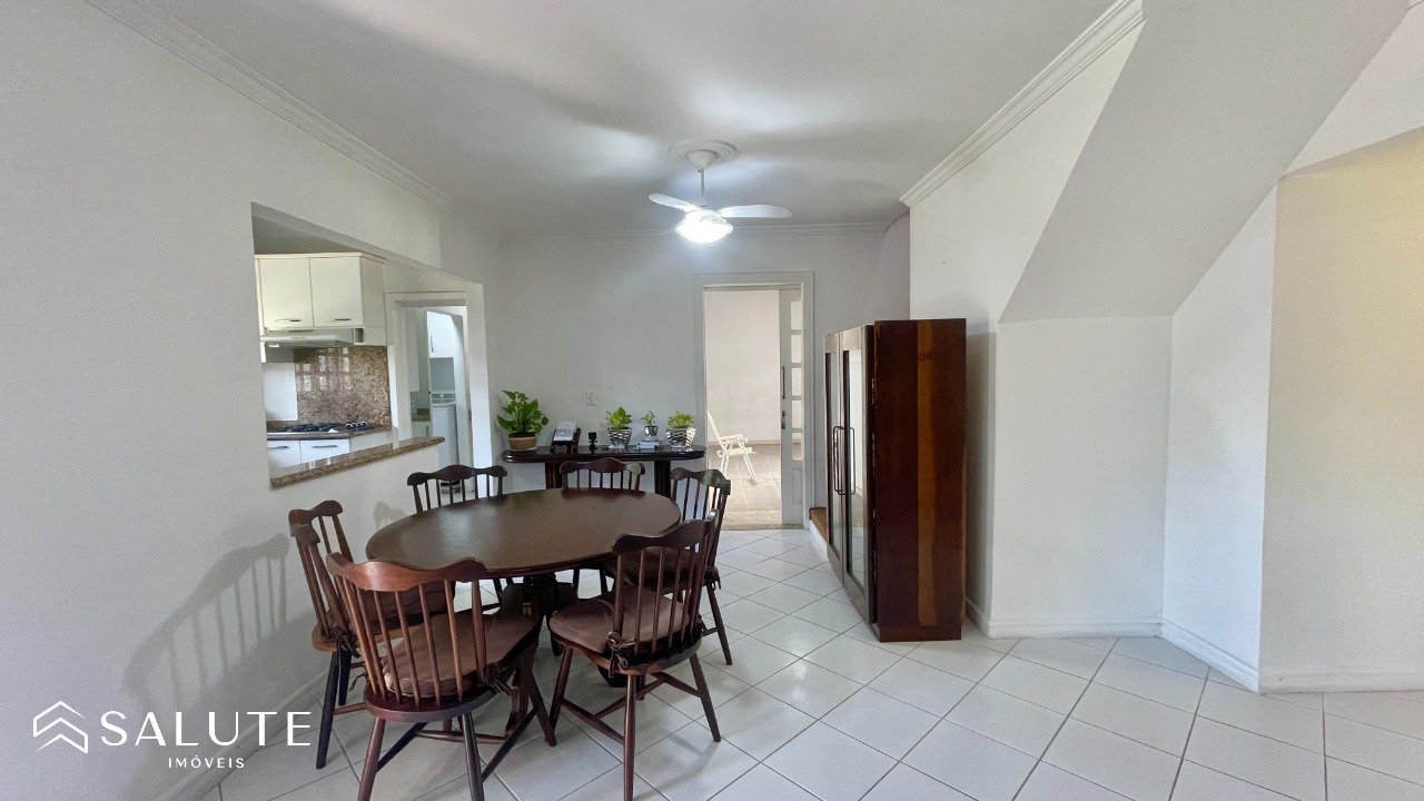 Casa à venda com 3 dormitórios no Centro