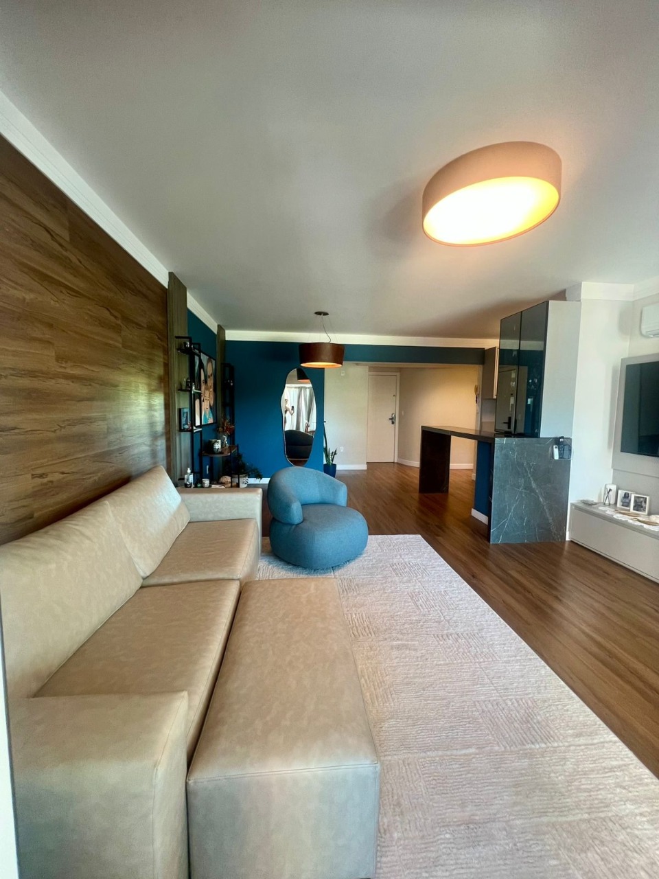 Apartamento à venda com 3 Dormitórios no Pioneiros
