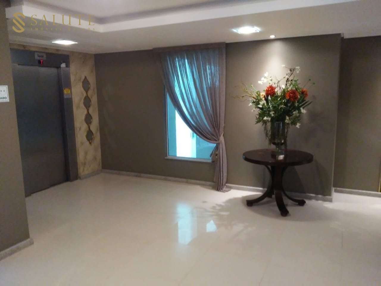 Apartamento á venda com 3 dormitórios Barra Sul.