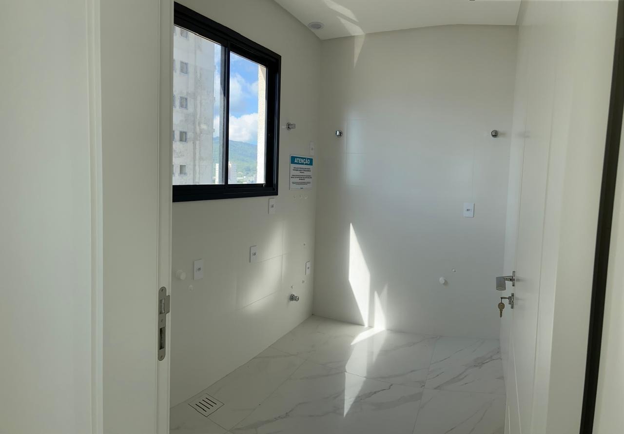 Apartamento à venda 4 suítes em Porto Belo.