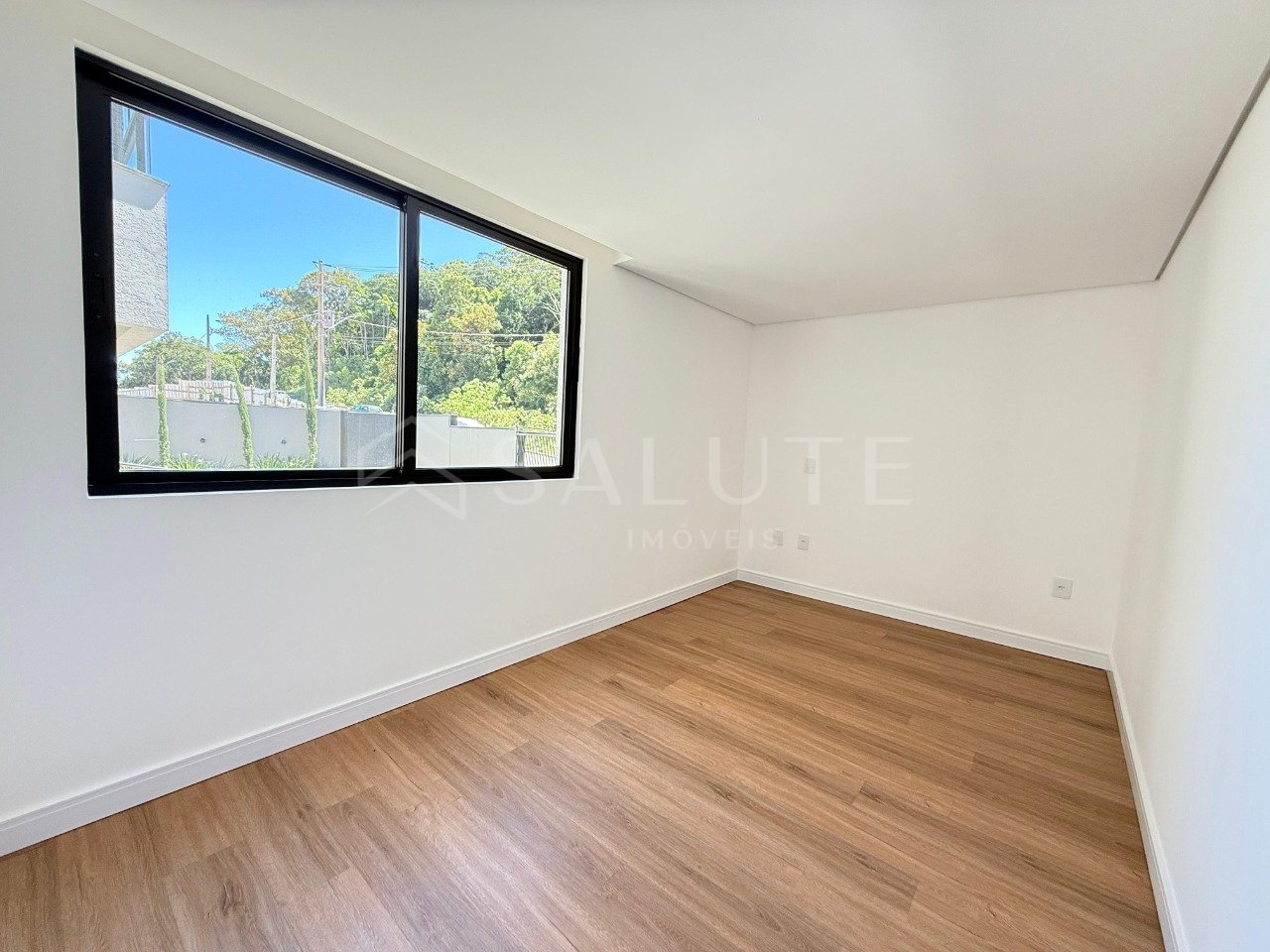 Apartamento à venda 3 dormitórios Barra.