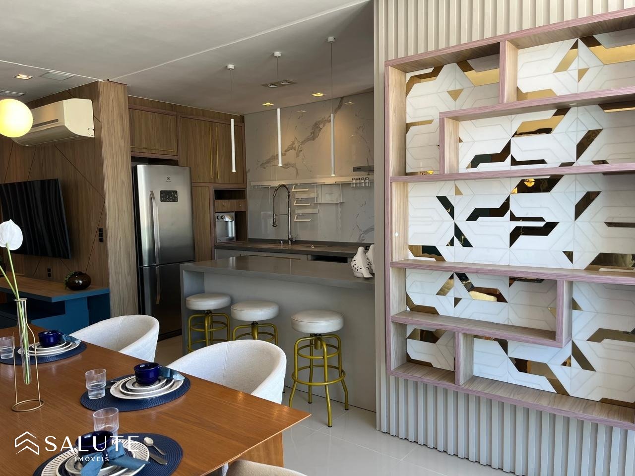 Apartamento à Venda 4 Dormitórios no Centro