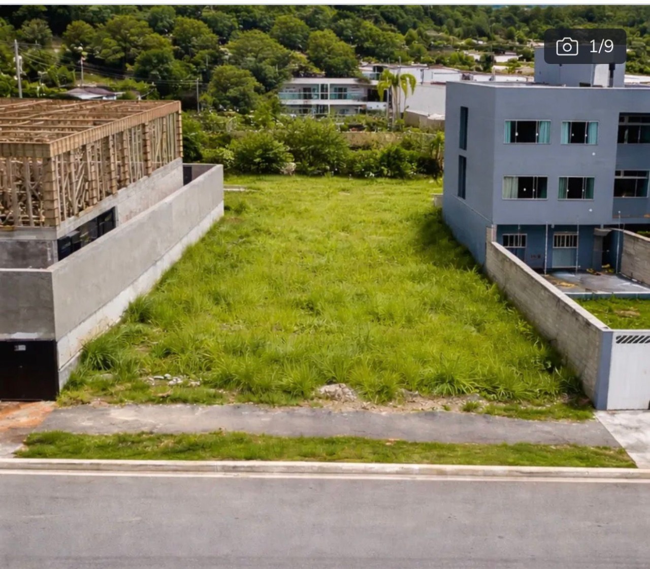 Terreno á Venda com 405 de área total