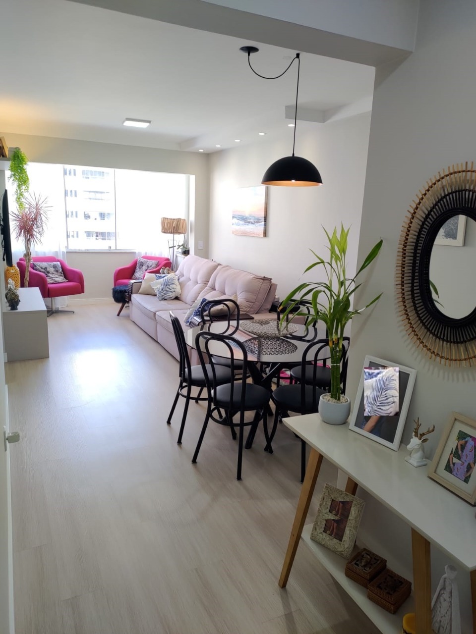 Apartamento à venda 2 dormitórios Barra Norte.