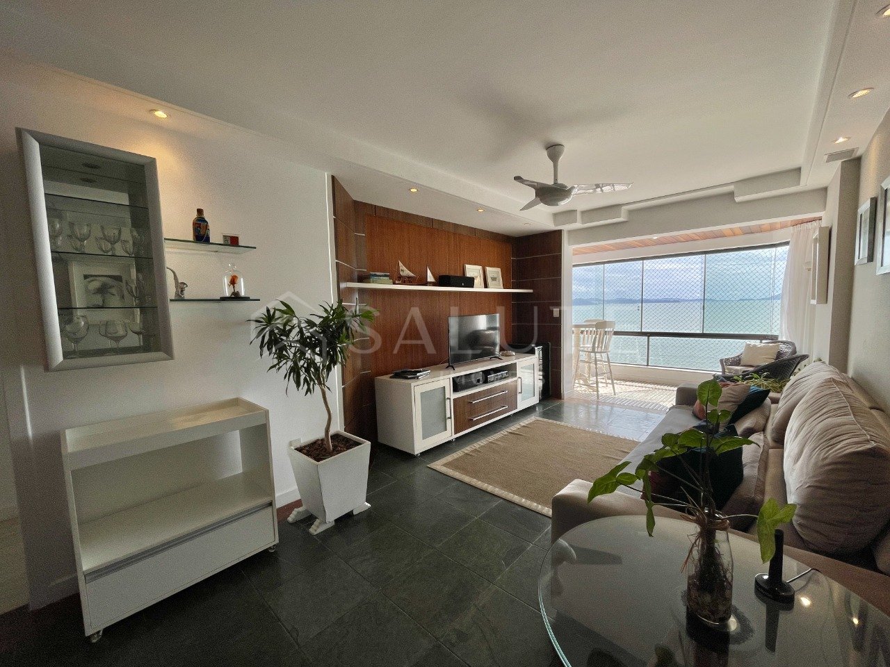 Apartamento aluguel anual 3 dormitórios Barra Sul.
