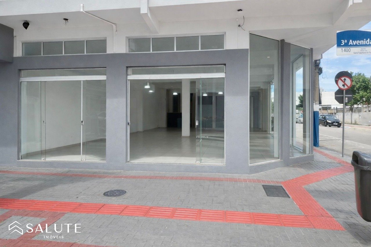 Sala comercial aluguel anual no Centro