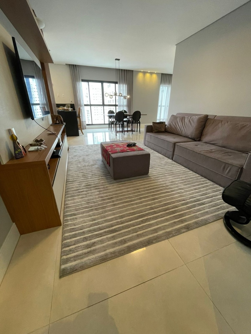 Apartamento à venda com 4 suítes no Centro