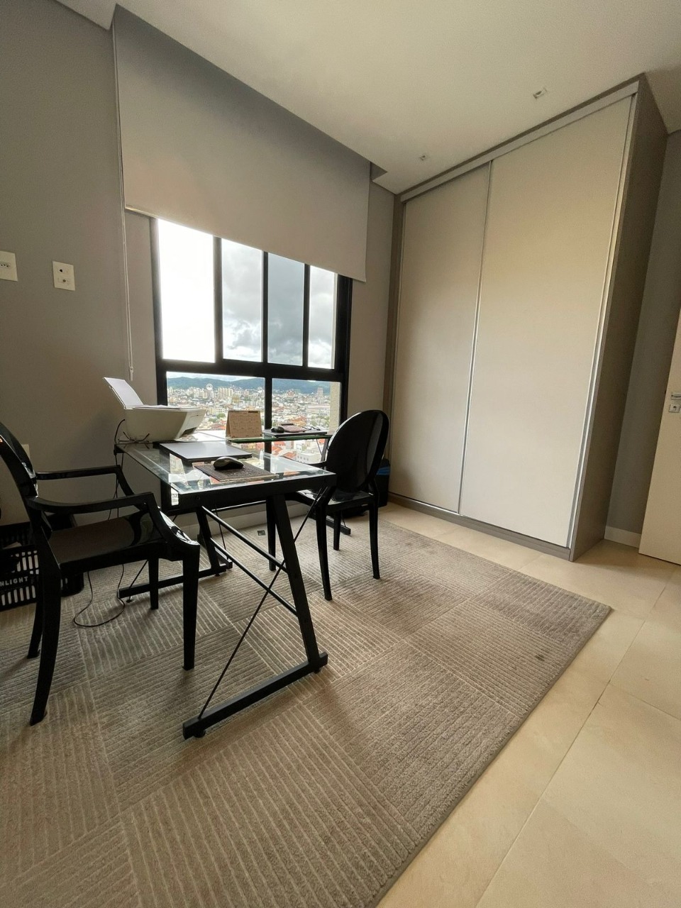 Apartamento à venda com 4 suítes no Centro