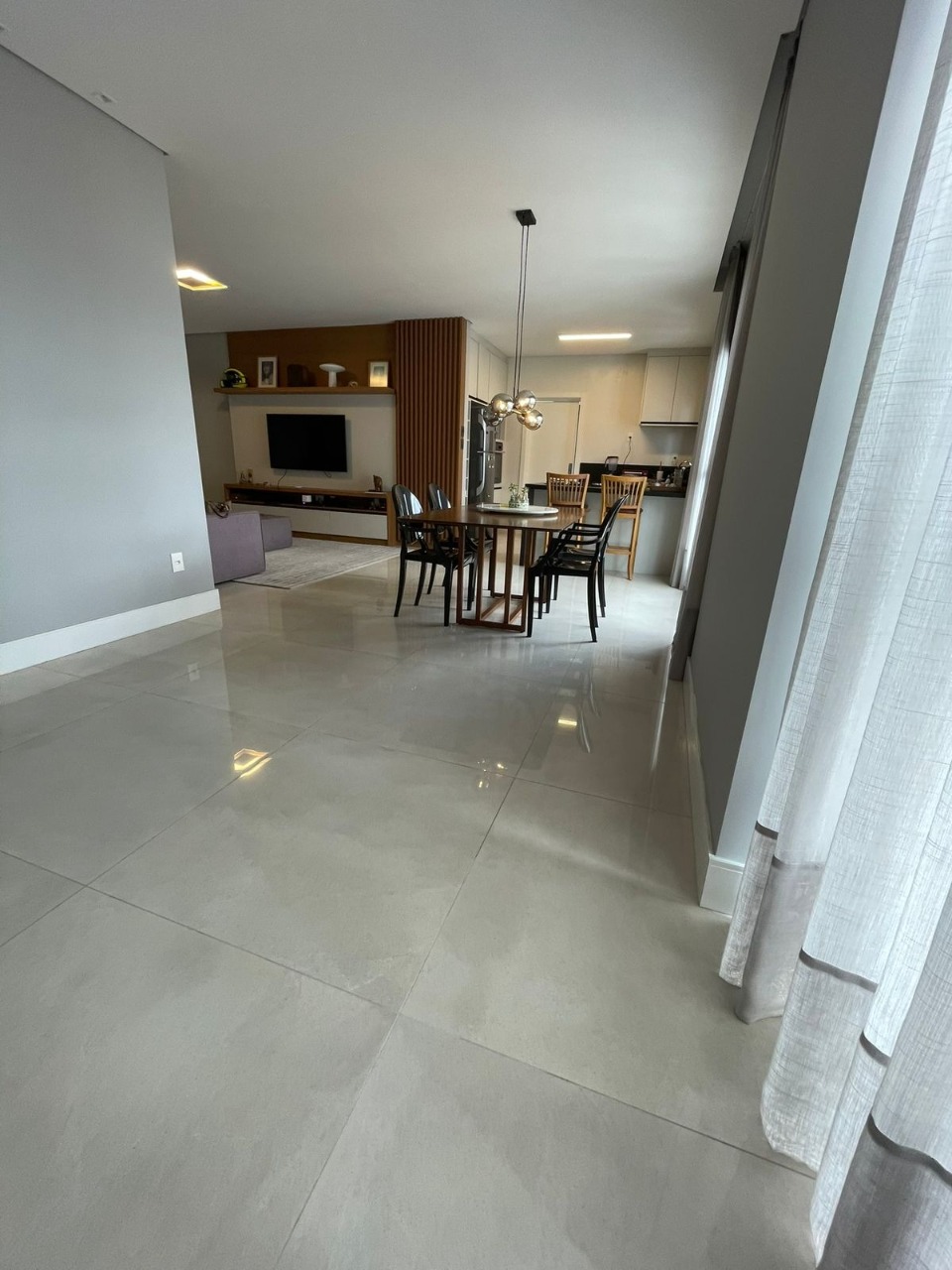 Apartamento à venda com 4 suítes no Centro